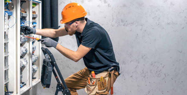 Best Commercial Electrician Services  in Evansdale, IA